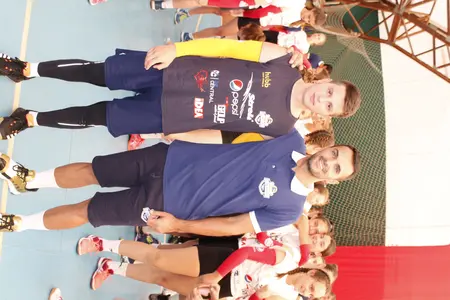 Trening odbojke u balon sali